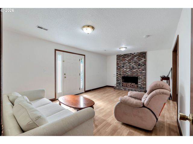 3909 Ne 135TH Ave, Portland, OR 97230