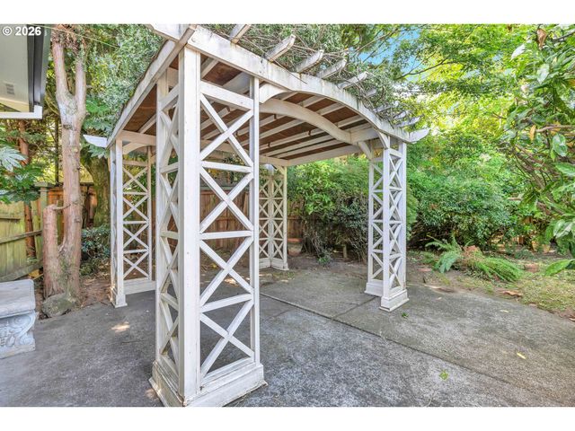 3909 Ne 135TH Ave, Portland, OR 97230