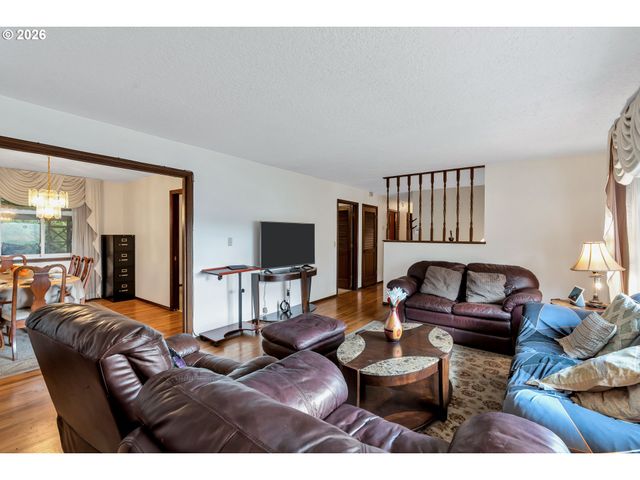 3909 Ne 135TH Ave, Portland, OR 97230