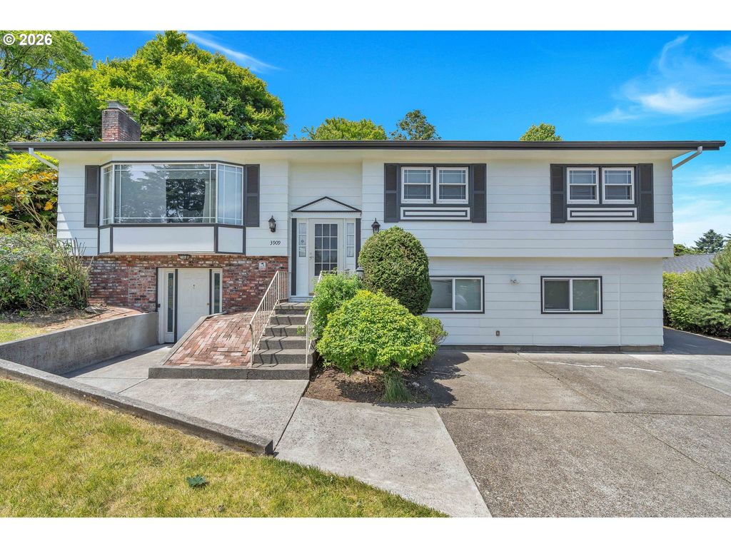 3909 Ne 135TH Ave, Portland, OR 97230