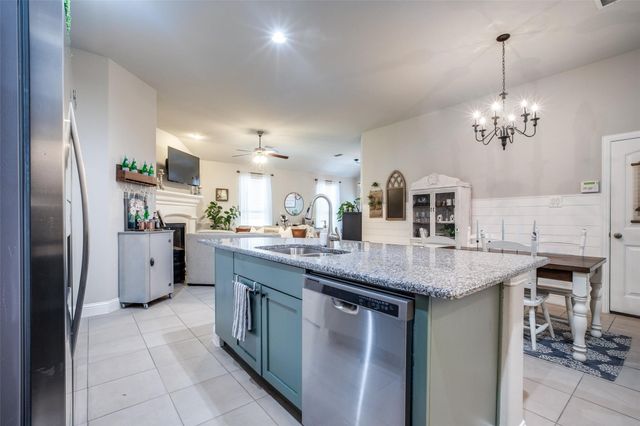 2221 Van Clark Way, Aubrey, TX 76227