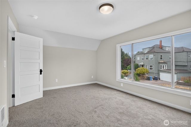 1412 N Steele Street, Tacoma, WA 98406