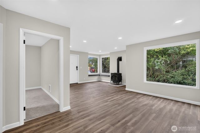 1412 N Steele Street, Tacoma, WA 98406