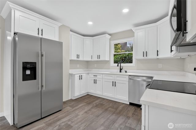 1412 N Steele Street, Tacoma, WA 98406