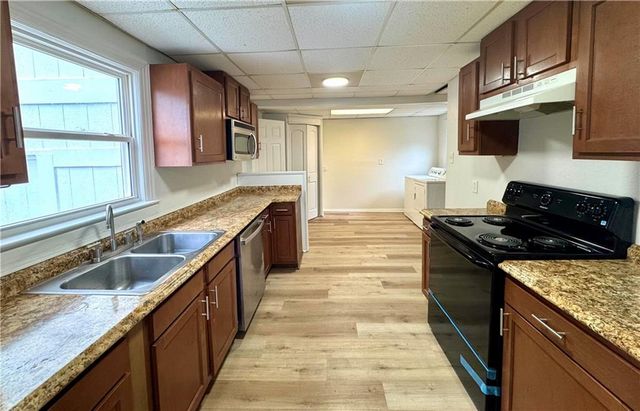 2612 E 75th Street, Kansas City, MO 64132