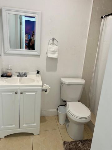 720 NW 30th Avenue, Miami, FL 33125