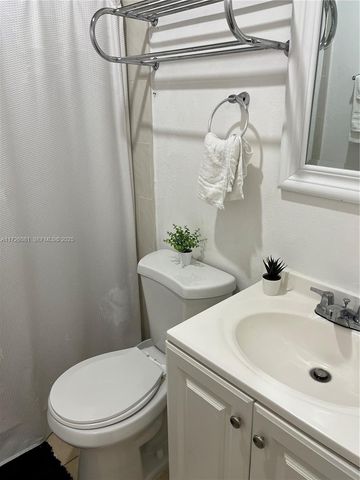 720 NW 30th Avenue, Miami, FL 33125