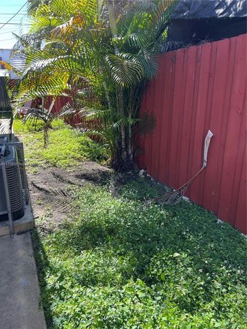 720 NW 30th Avenue, Miami, FL 33125