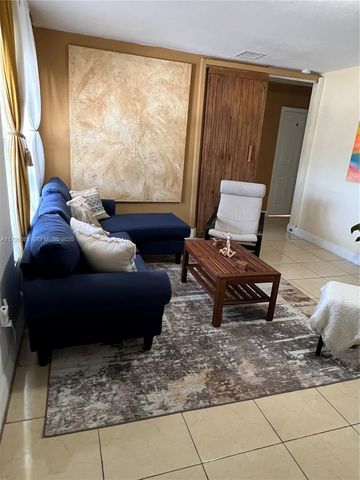 720 NW 30th Avenue, Miami, FL 33125