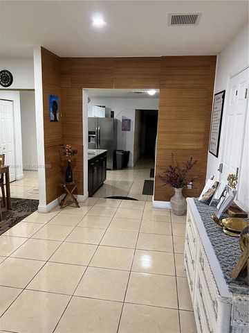 720 NW 30th Avenue, Miami, FL 33125