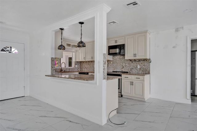 7420 LAKE WILLIS DRIVE, Orlando, FL 32821