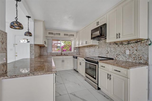 7420 LAKE WILLIS DRIVE, Orlando, FL 32821