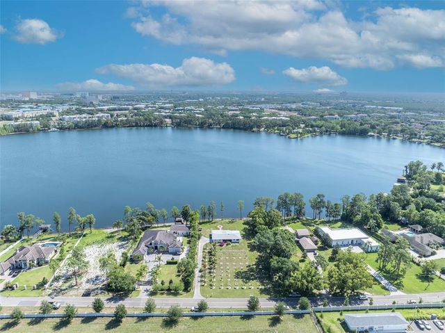 7420 LAKE WILLIS DRIVE, Orlando, FL 32821