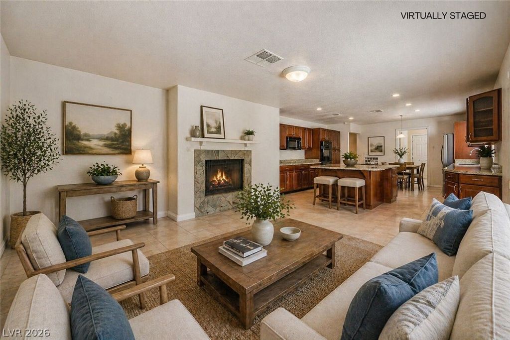 Image 15 of property listing at 3620 Pama Lane, Las Vegas, NV 89120