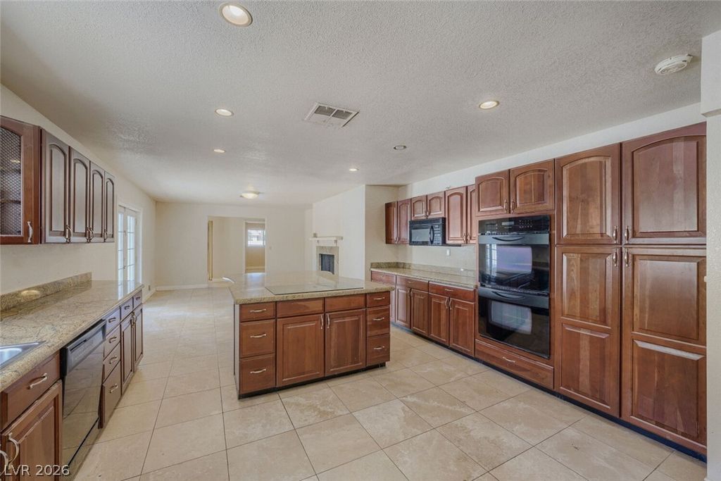 Image 22 of property listing at 3620 Pama Lane, Las Vegas, NV 89120