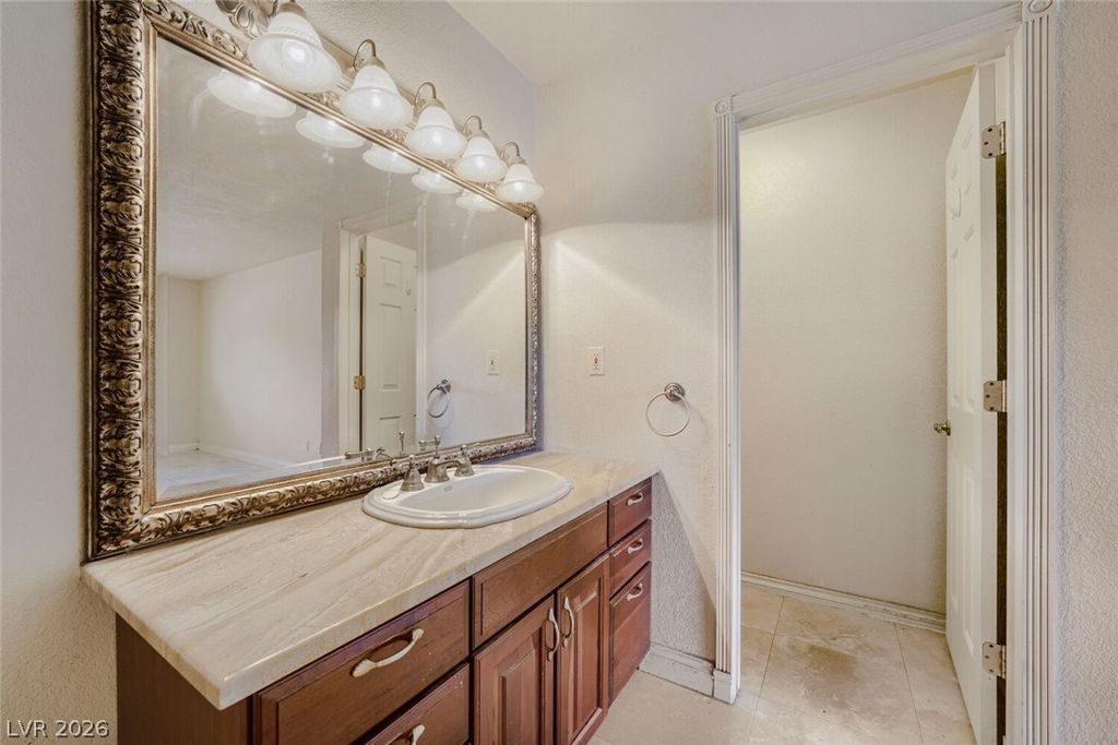 Image 31 of property listing at 3620 Pama Lane, Las Vegas, NV 89120