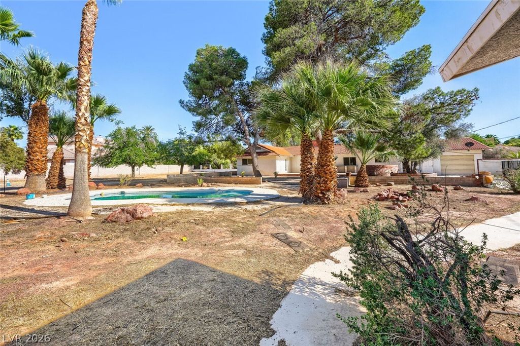 Image 58 of property listing at 3620 Pama Lane, Las Vegas, NV 89120
