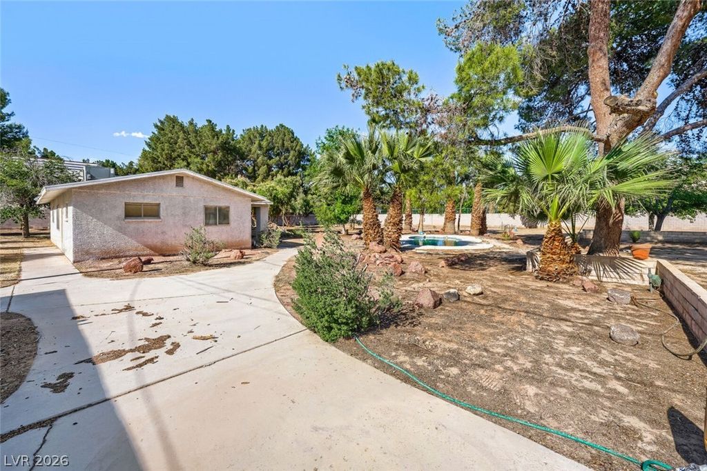 Image 59 of property listing at 3620 Pama Lane, Las Vegas, NV 89120