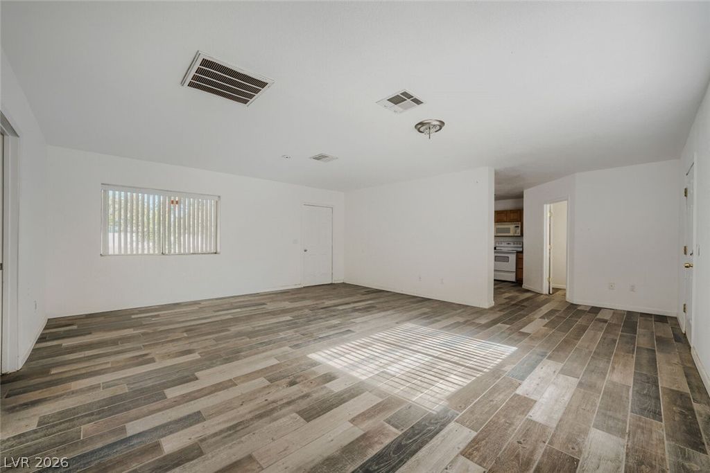 Image 62 of property listing at 3620 Pama Lane, Las Vegas, NV 89120