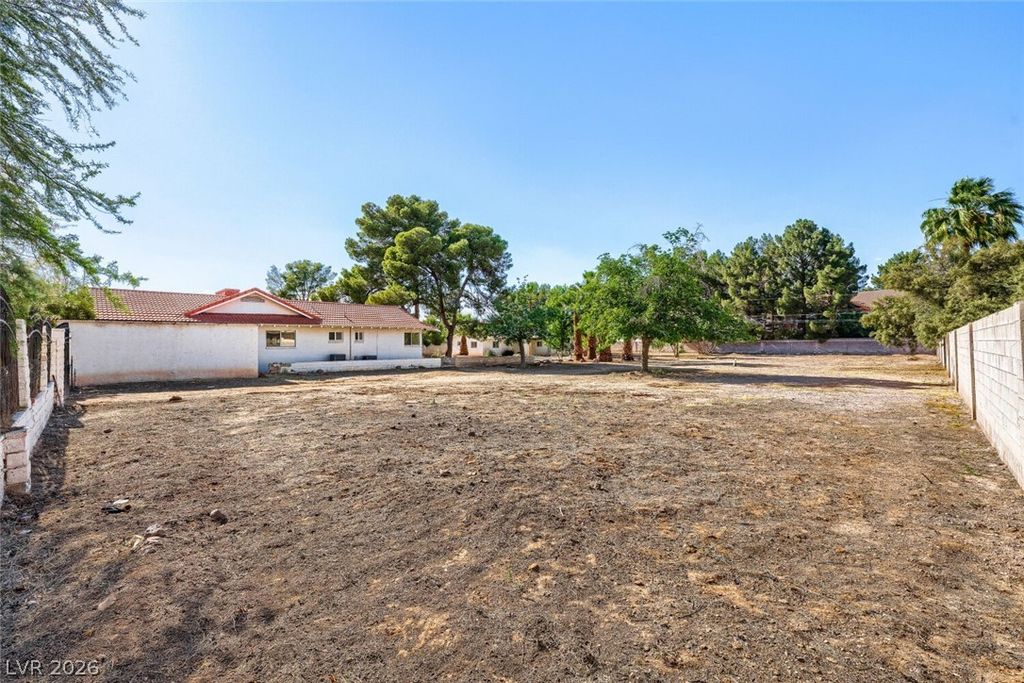 Image 73 of property listing at 3620 Pama Lane, Las Vegas, NV 89120