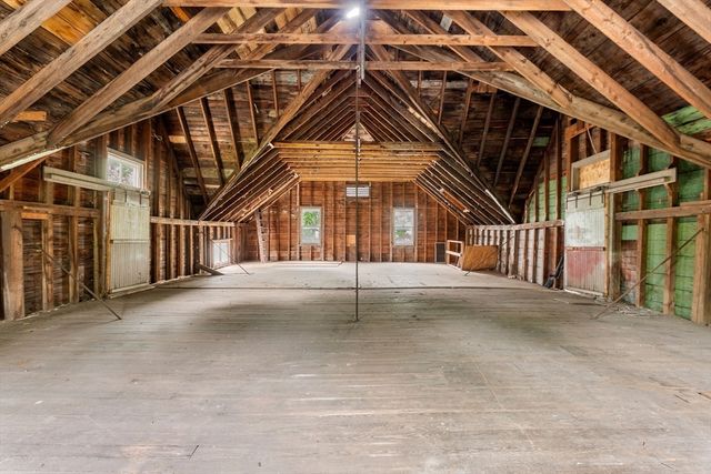 72 Main St, Wareham, MA 02571