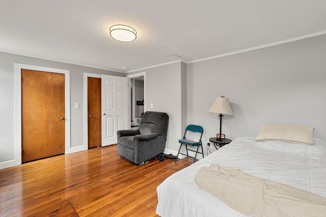 72 Main St, Wareham, MA 02571