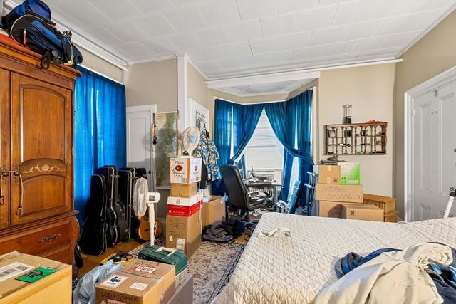 72 Main St, Wareham, MA 02571