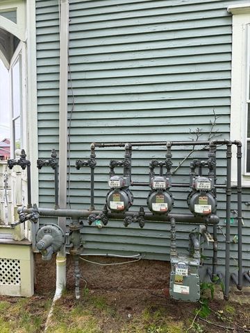 72 Main St, Wareham, MA 02571