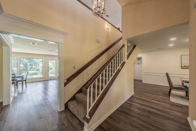 2709 Oak Trail Court, Dalworthington Gardens, TX 76016