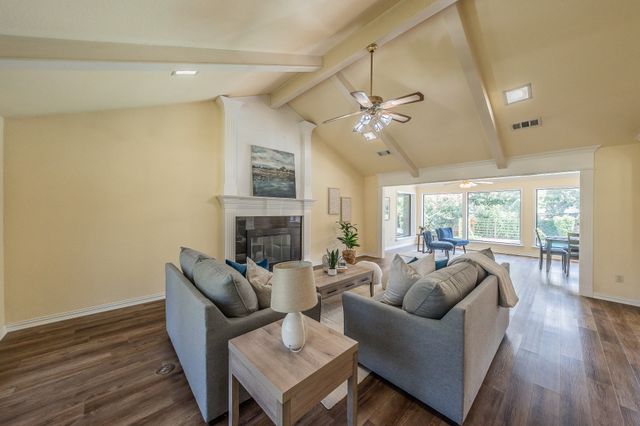 2709 Oak Trail Court, Dalworthington Gardens, TX 76016