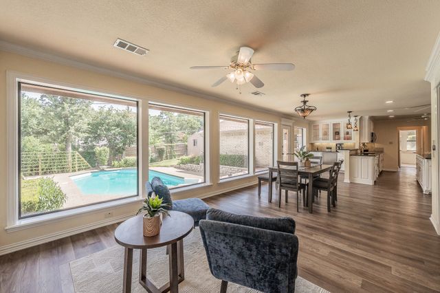 2709 Oak Trail Court, Dalworthington Gardens, TX 76016