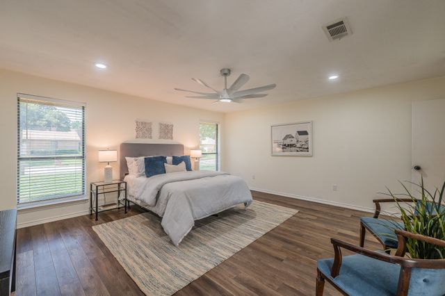 2709 Oak Trail Court, Dalworthington Gardens, TX 76016