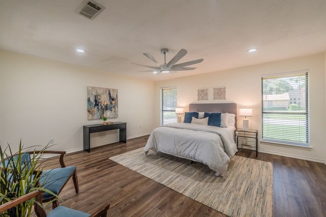 2709 Oak Trail Court, Dalworthington Gardens, TX 76016