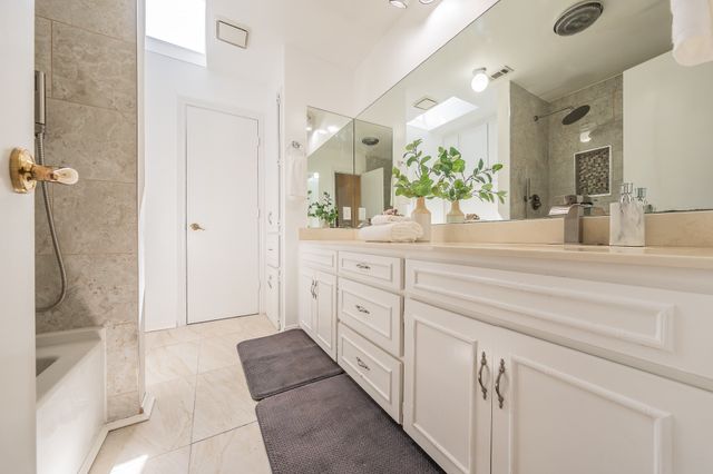 2709 Oak Trail Court, Dalworthington Gardens, TX 76016