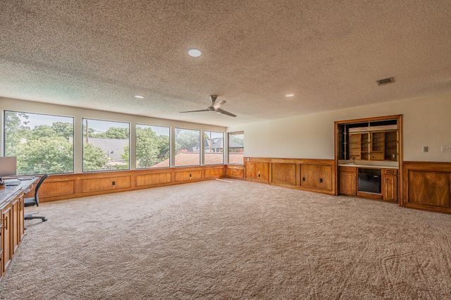 2709 Oak Trail Court, Dalworthington Gardens, TX 76016