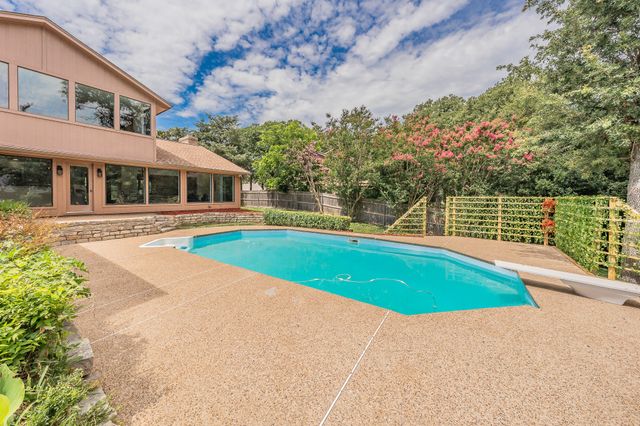 2709 Oak Trail Court, Dalworthington Gardens, TX 76016