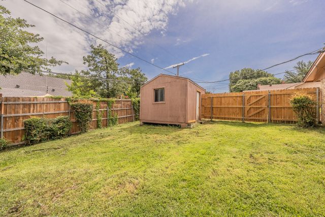 2709 Oak Trail Court, Dalworthington Gardens, TX 76016