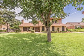 2709 Oak Trail Court, Dalworthington Gardens, TX 76016