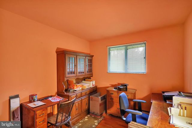 640 LAYFIELD RD, Perkiomenville, PA 18074