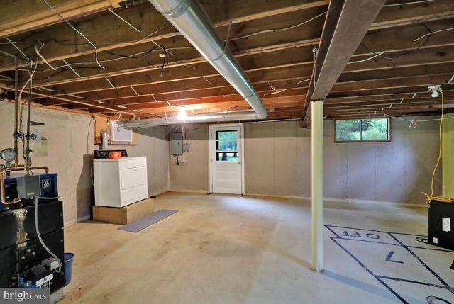 640 LAYFIELD RD, Perkiomenville, PA 18074