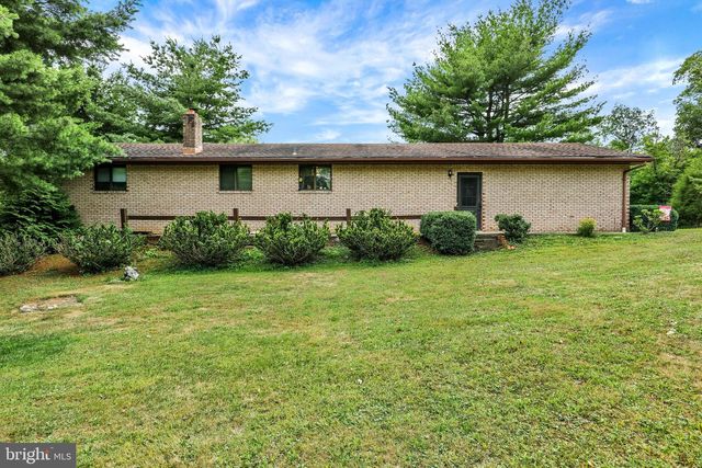 640 LAYFIELD RD, Perkiomenville, PA 18074