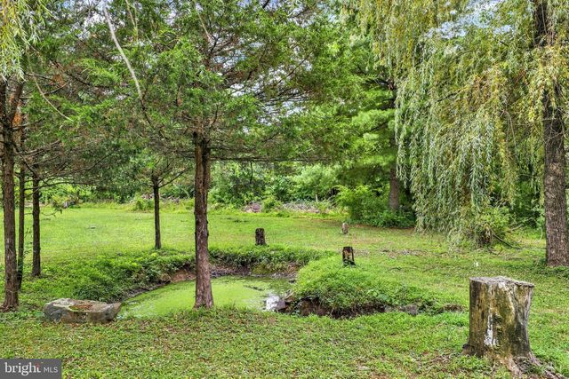 640 LAYFIELD RD, Perkiomenville, PA 18074