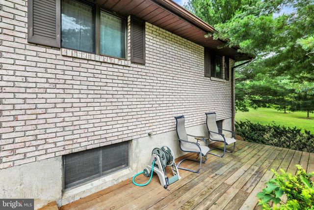 640 LAYFIELD RD, Perkiomenville, PA 18074