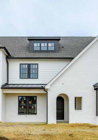 1895 Dawson Circle 1878, Chattanooga, TN 37421