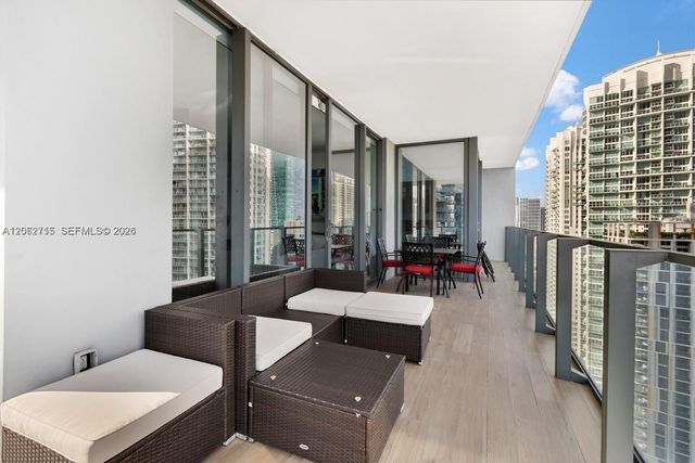 68 SE 6th Street 2101, Miami, FL 33131