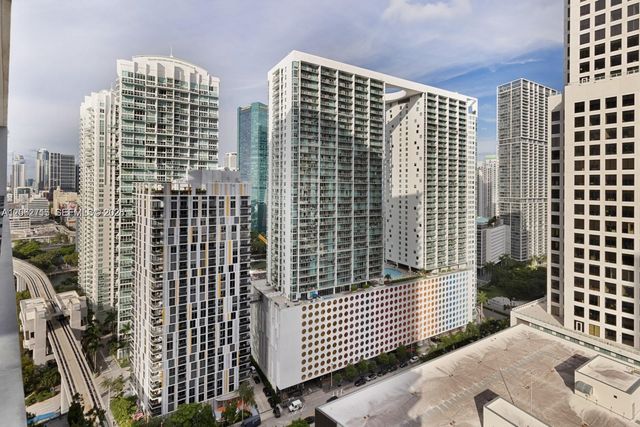 68 SE 6th Street 2101, Miami, FL 33131