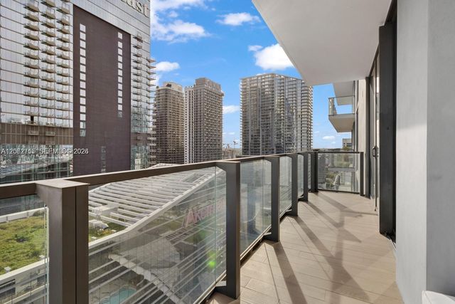 68 SE 6th Street 2101, Miami, FL 33131