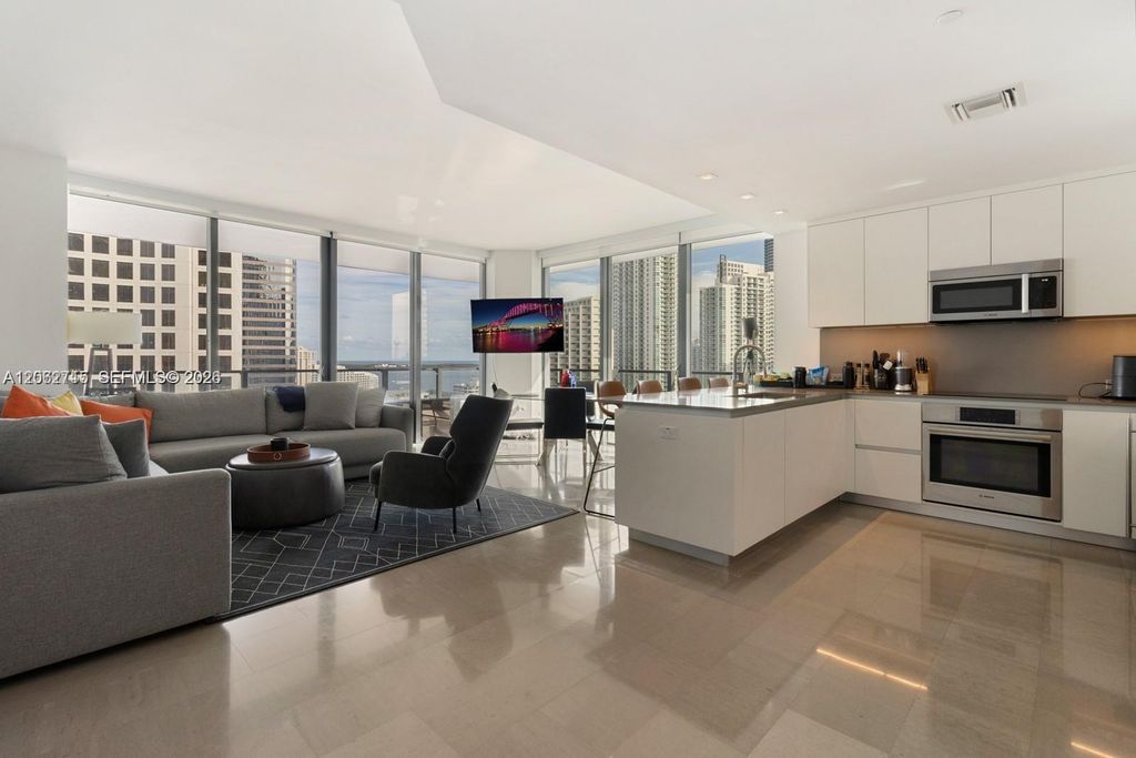 68 SE 6th Street 2101, Miami, FL 33131