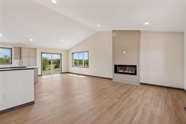22890 Zion Parkway NW, Oak Grove, MN 55448