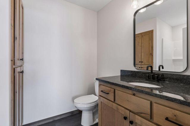 22890 Zion Parkway NW, Oak Grove, MN 55448